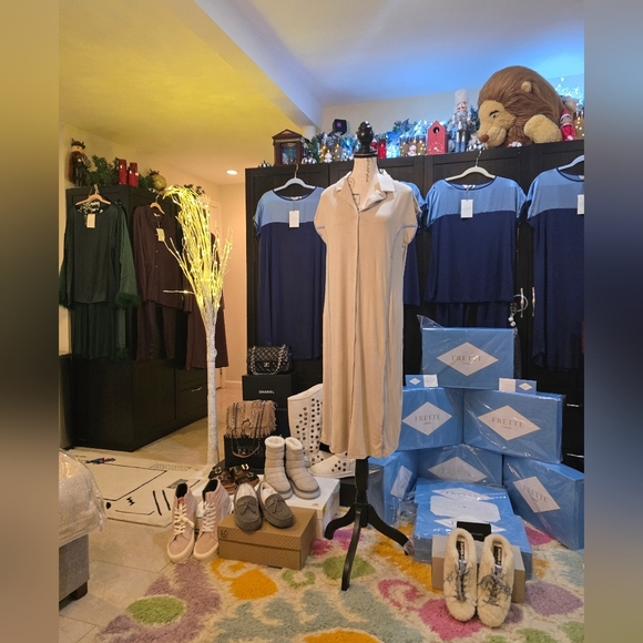 Frette Luxury 2024- 2025 Pyjamas Nightgown Button Beige W/ Blue Trim New W/Tags - Picture 2 of 16